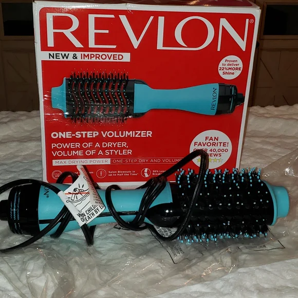 💥2 Left💥🎉Revlon Blow Dryer Brush🎉 - Picture 6 of 6